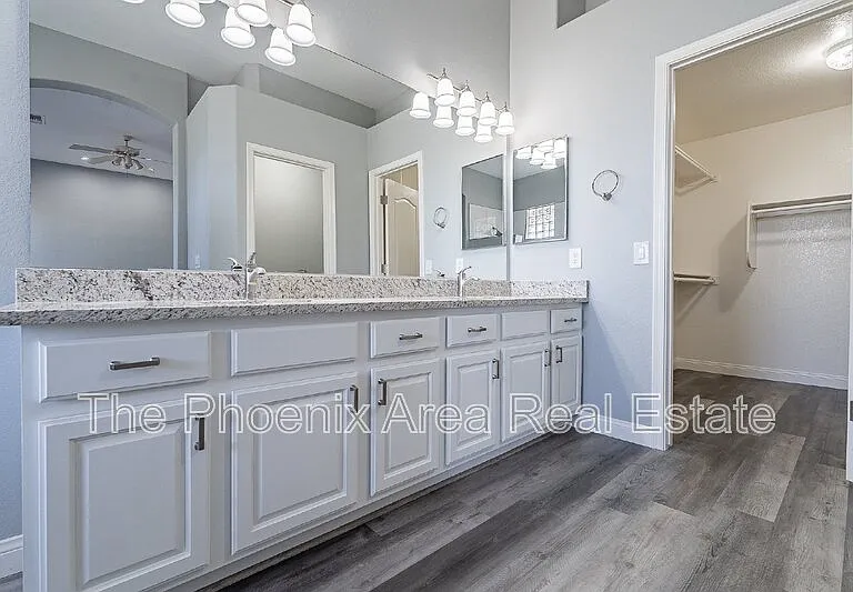 231 S Beverly St — Photo 30
