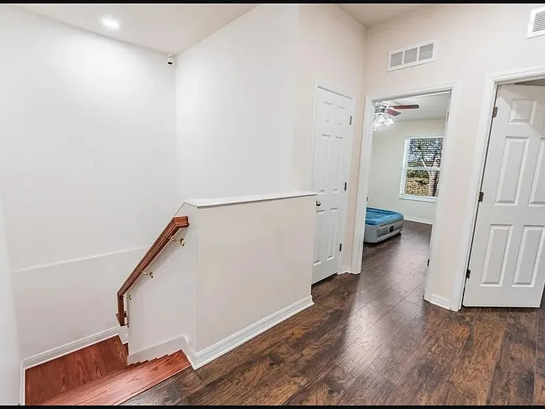 973 Aussi Ct — Photo 8