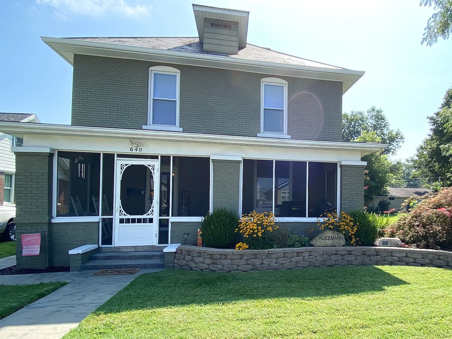640 10th St photo 1