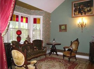 81 Coppergate Ln, Warwick, NY 10990