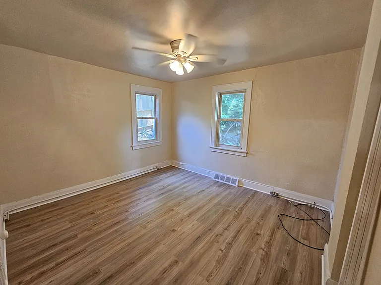 1238 Arkansas Ave #1R — Photo 2