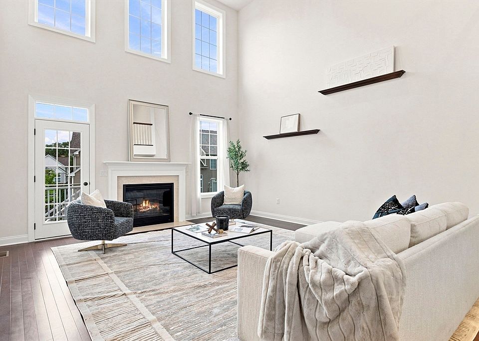 1st image of 40 Phoebe St #101