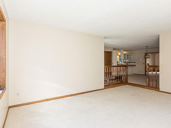 5th image of 20920 Exley Ave N