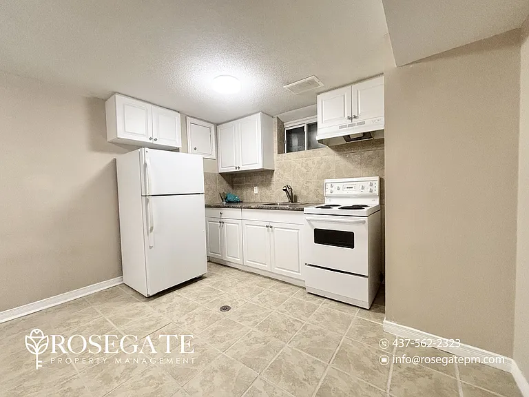 841 Garth St #2 — Photo 2