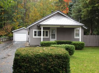 6294 South Ave, Indian River, MI 49749