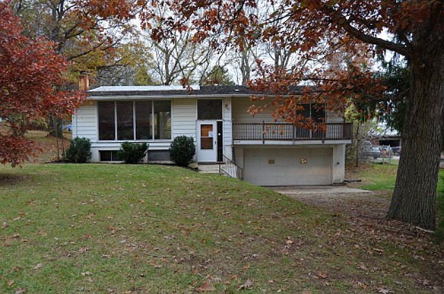 1st image of 870 Sunset Dr