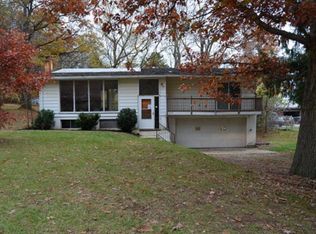 870 Sunset Dr, Mansfield, OH 44905