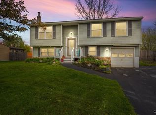 9458 Madison Ave, Brewerton, NY 13029