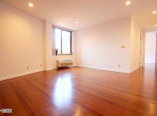 31-32 Union St #2H, Flushing, NY 11354