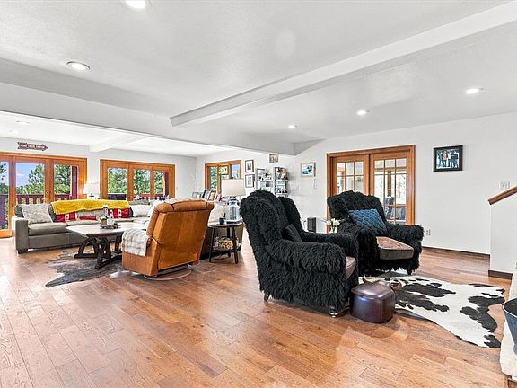 4th image of 731 Bellflower Road