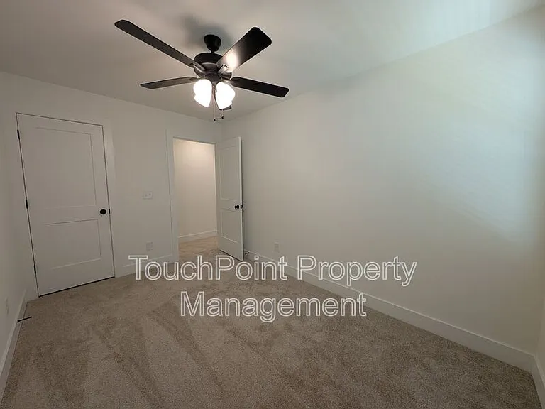 1413 Arden Ave — Photo 18