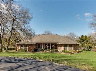 1009 Wilson Rd, Lancaster, TX 75146