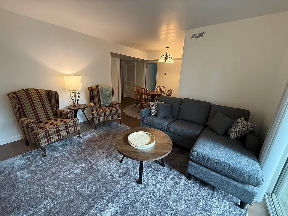 1228 E Shadow Ridge Dr #3B