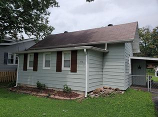 116 E 5th St, Roxana, IL 62084