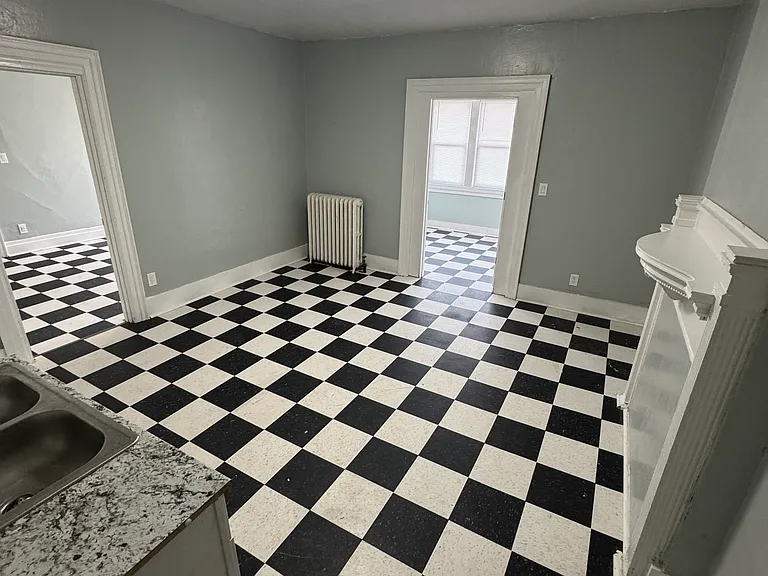 428 W Bancroft St #4 — Photo 2