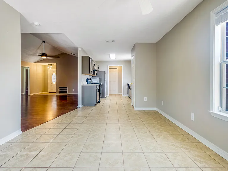 2104 Frontera St — Photo 28