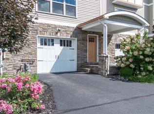 9 Maple Leaf Dr, Old Forge, PA 18518