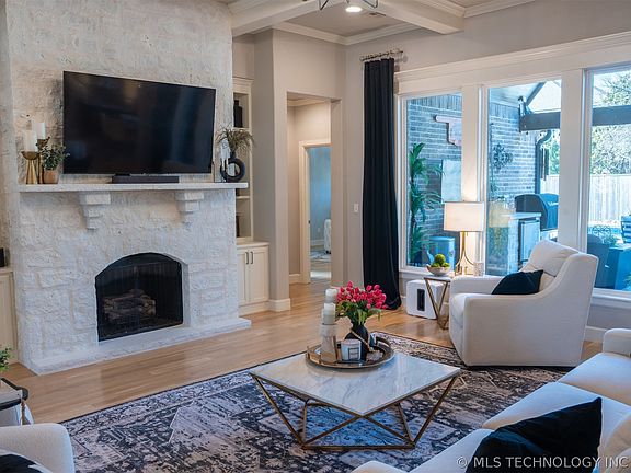 4th image of 3611 E 115th Pl S