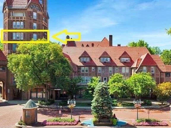 2nd image of 1 Station Sq APT 602