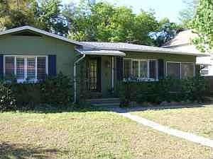 2nd image of 215 Garden Cir S
