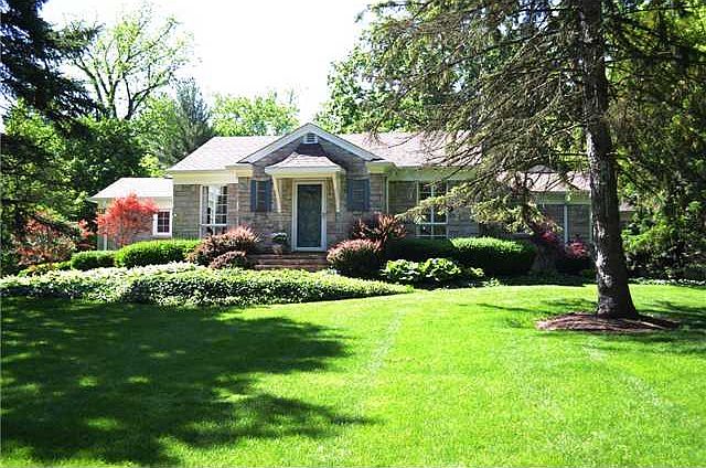 1st image of 5835 Lawrence Dr