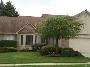 14726 Patterson Dr, Shelby Township, MI