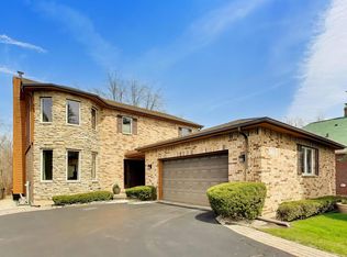 1016 Shermer Rd, Northbrook, IL