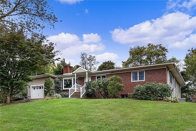 1st image of 30 Hilltop Dr