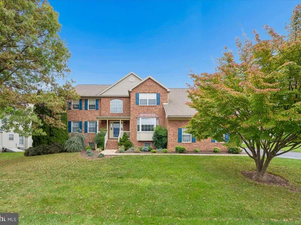 19220 Chippendale Cir, Hagerstown, MD 21742