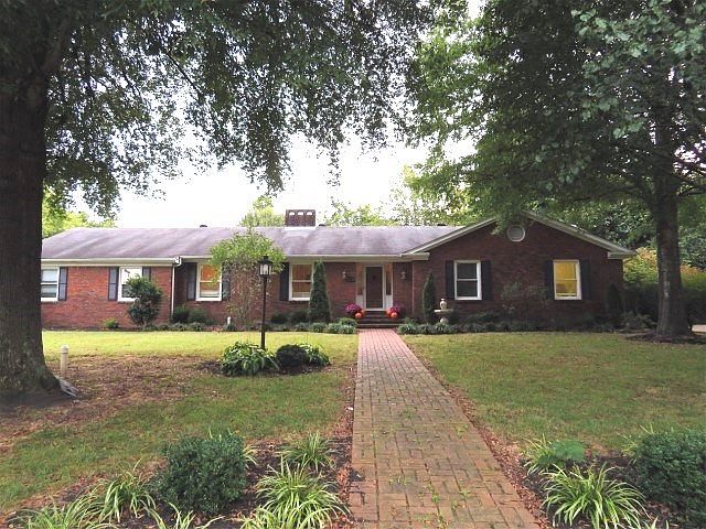 1st image of 1509 Chaucer Dr