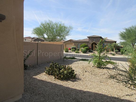 3rd image of 18129 W Juniper Dr
