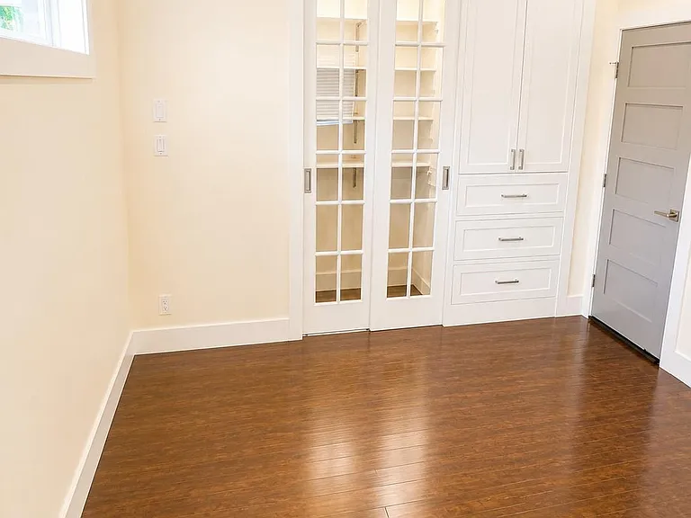 2302 Ruth St — Photo 10
