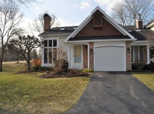 25 Eaglesfield Way, Fairport, NY 14450