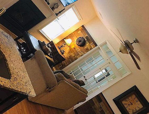 4th image of 559 Crossland Dr