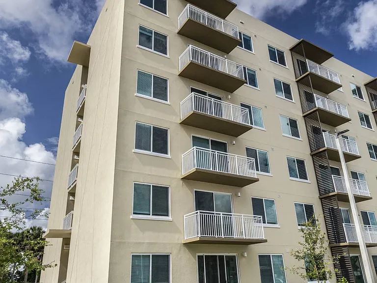 Village at Coral Reef — Photo 22