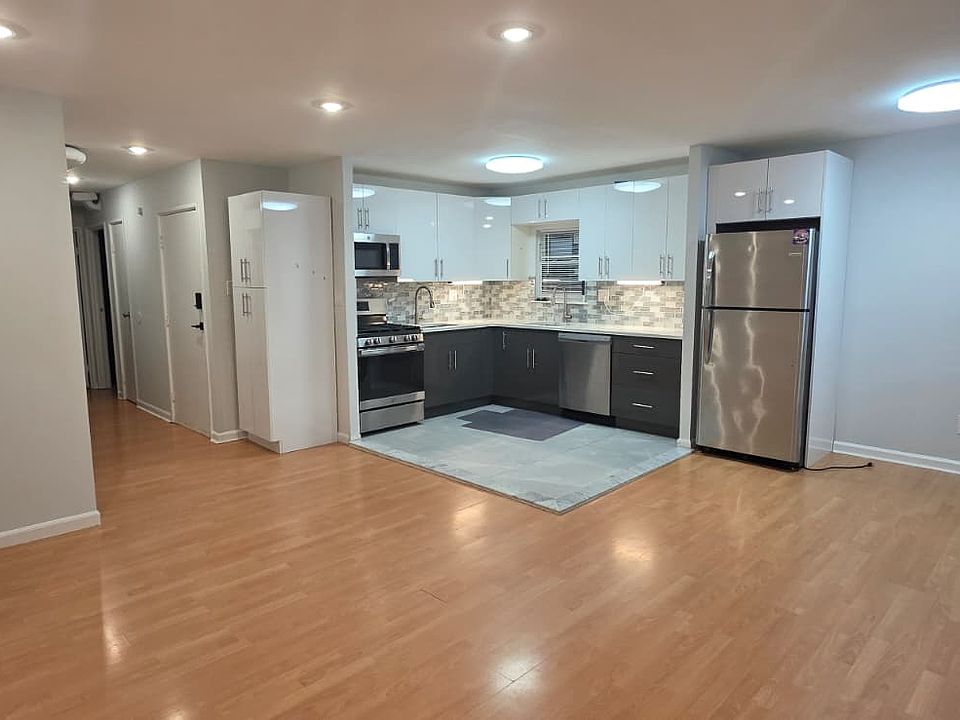 1st image of 10845 Rennard St Floor 2