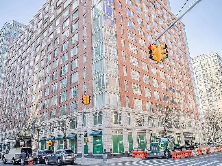 210 Warren St #10M — Photo 24