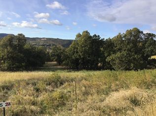 3726 Twisted Oak Rd, Sturgis, SD 57785