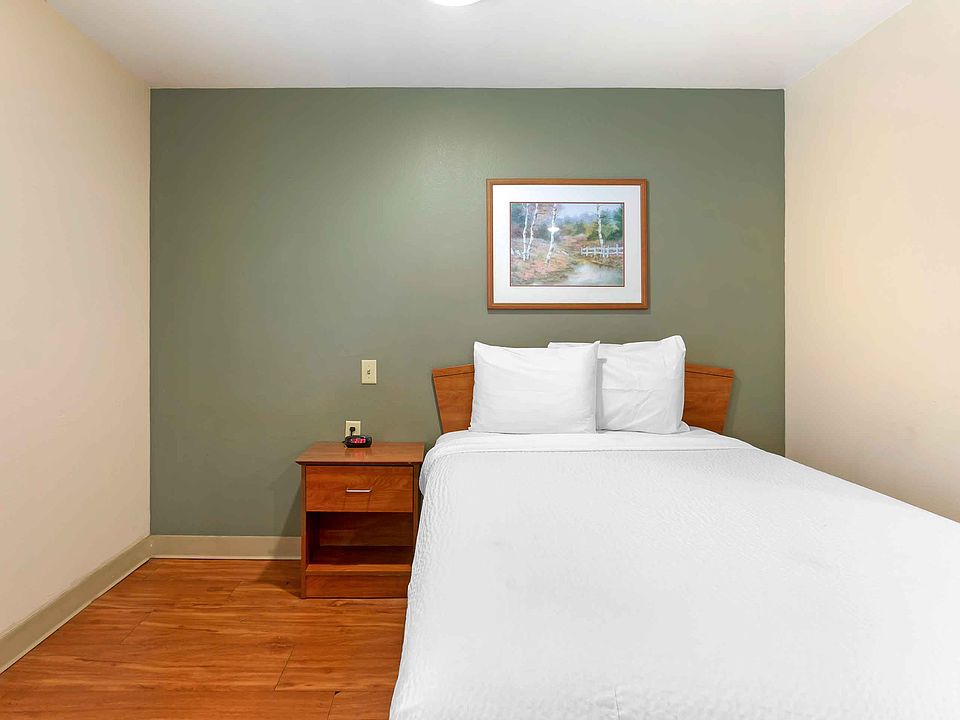 Studio Suite - 1 Full Bed
