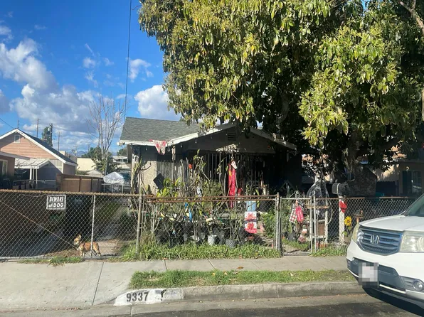 9337 Walnut Ave, Pico Rivera, CA 90660