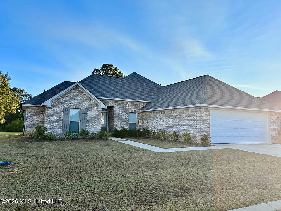1st image of 631 Westfield Dr