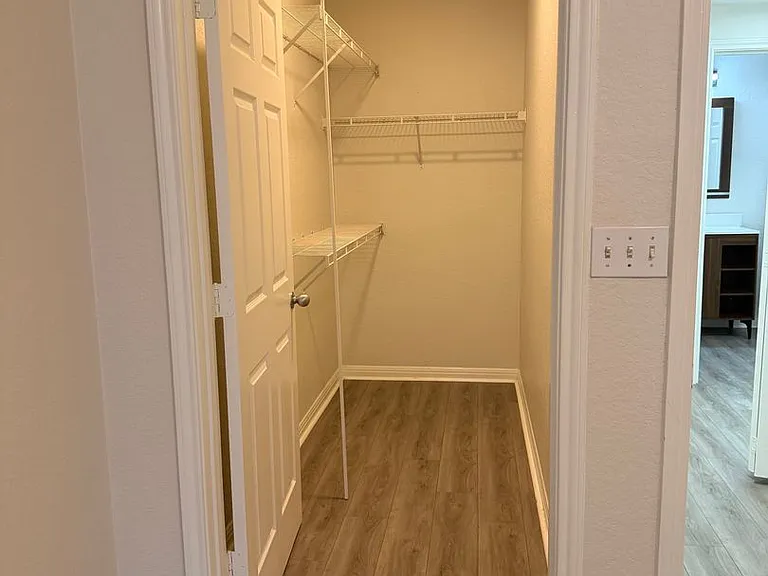 911 N Orange Ave #304 — Photo 15