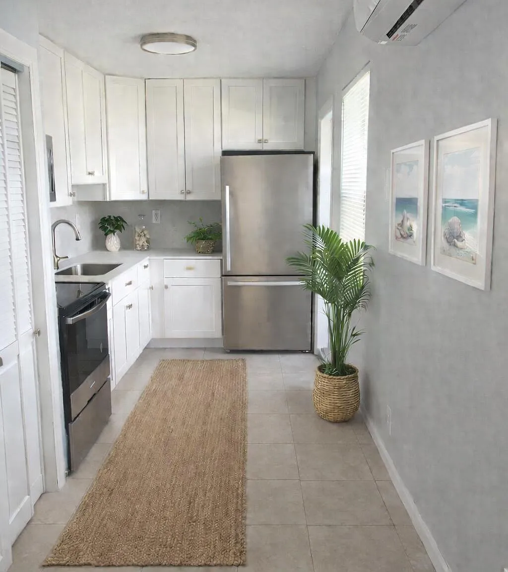 2 bed, 1.0 bath, 1980 sqft, $1,800 — Photo 2