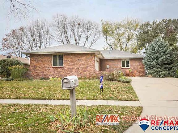2nd image of 3411 Fox Hollow Cir
