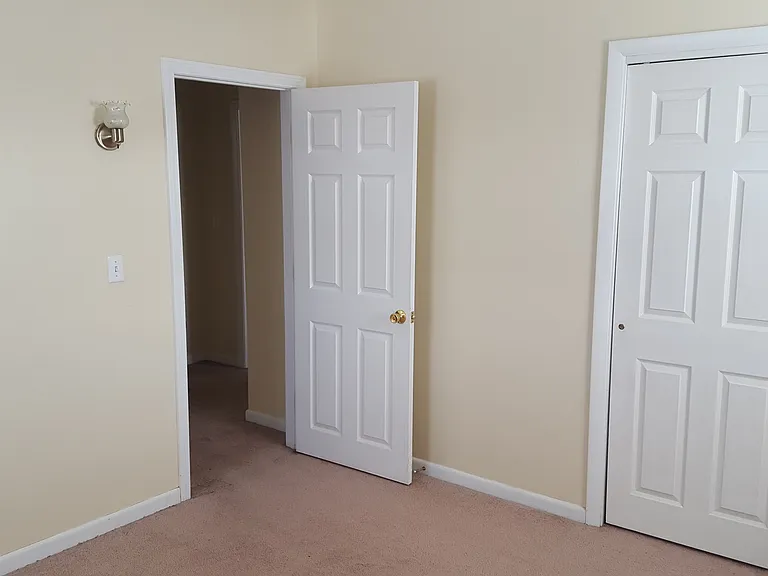7 Thomas Way #4 — Photo 2