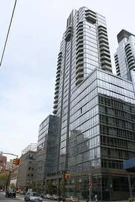 Sold by Nest Seekers International | media 4