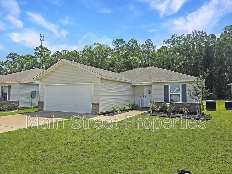 3 bed, 2.0 bath, 1246 sqft, $1,725 — Photo 2