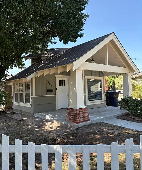 1707 NW 22nd St — Photo 8
