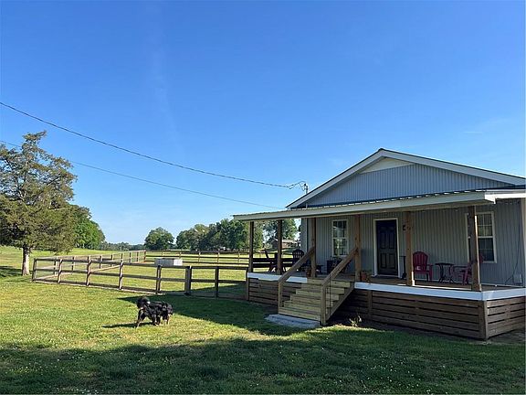 2nd image of 248 Erwin Rd SE
