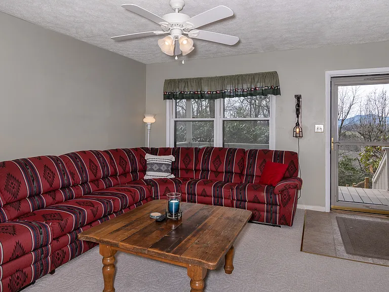 188 Laurel Hill Dr — Photo 9